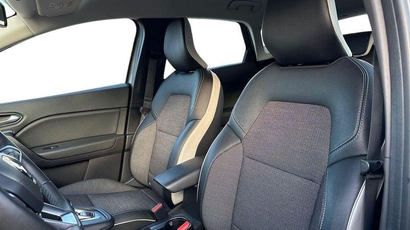 Renault Captur II 2019 1.6 E-TECH Plug-in Hybrid 160cv Intens Auto