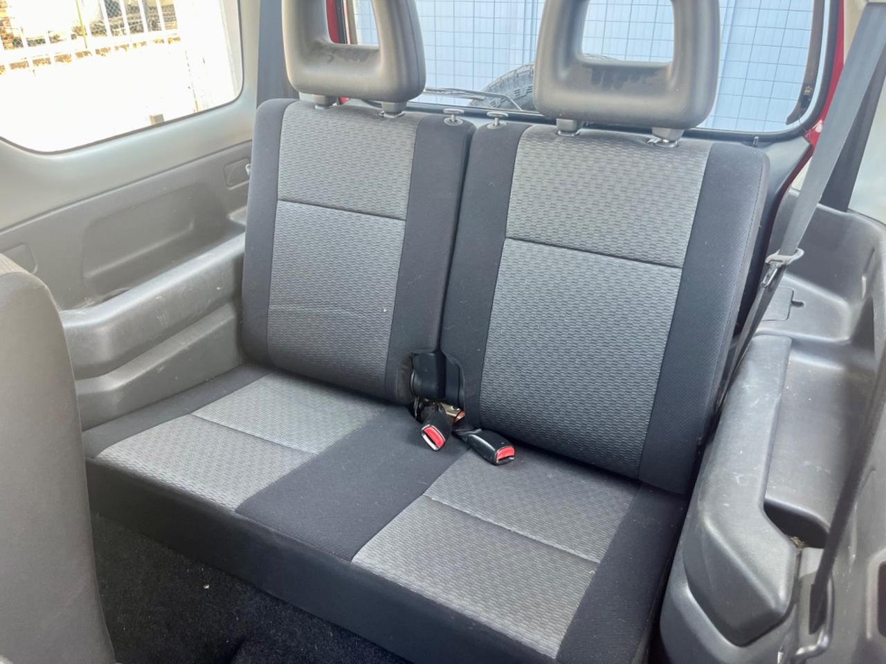 Suzuki Jimny 1.3i 16V cat 4WD JLX