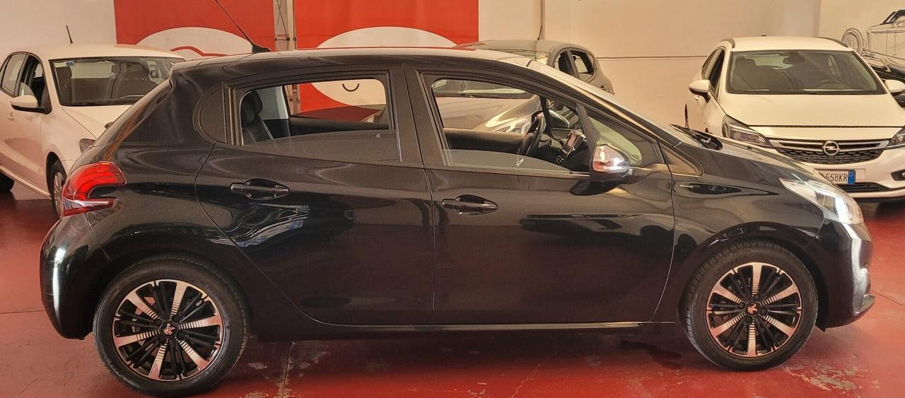 Peugeot 208 BlueHDi 100 S&S 5 porte Signature
