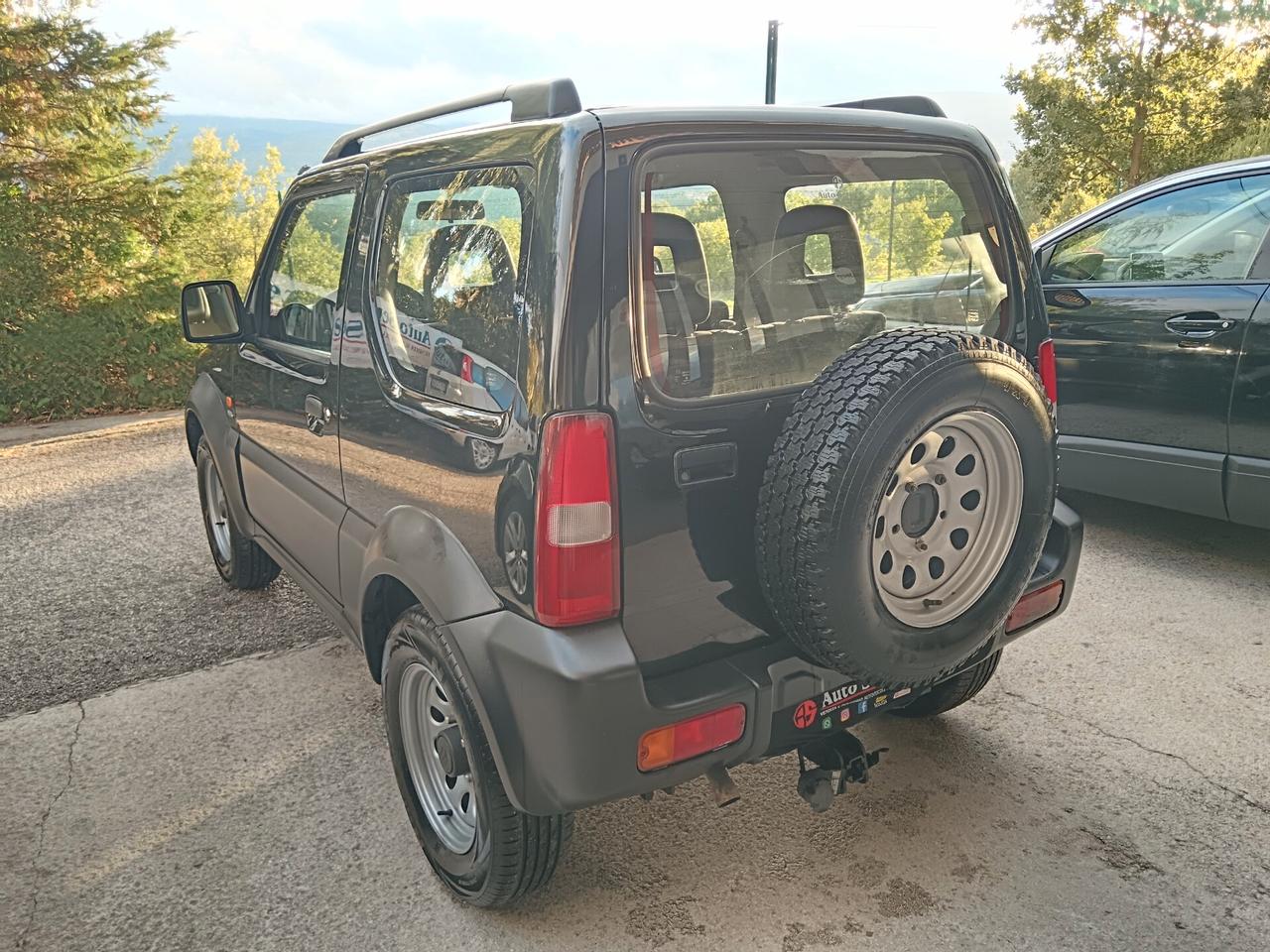 Suzuki Jimny 1.5 DDiS 86CV 4WD + GANCIO TRAINO