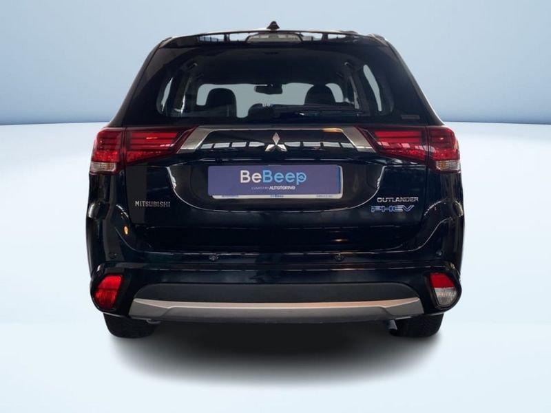 Mitsubishi Outlander PHEV 2.0 INSTYLE PLUS SDA 4WD MY17