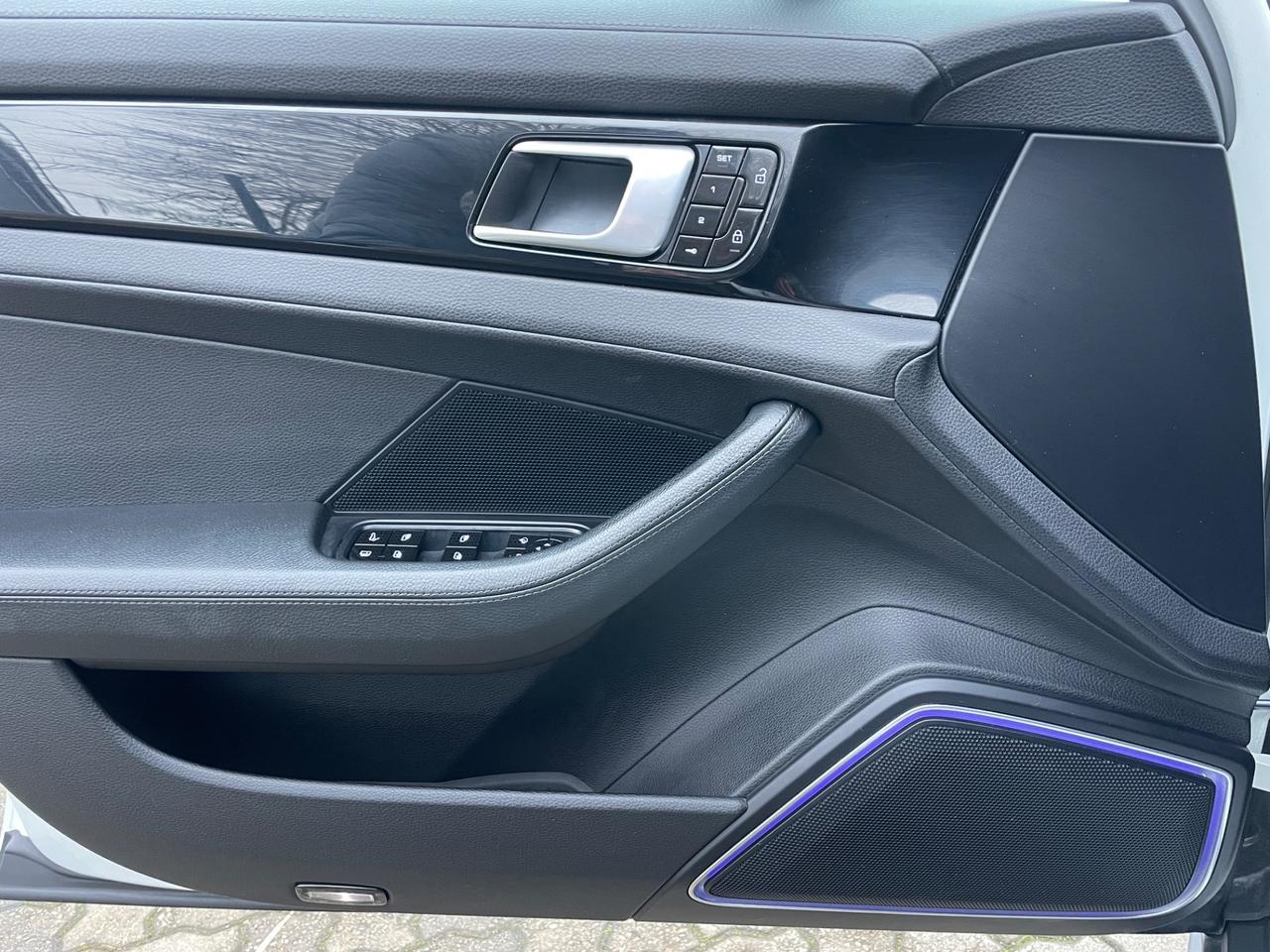 Porsche Panamera 2.9 4 E-Hybrid pacchetto Night