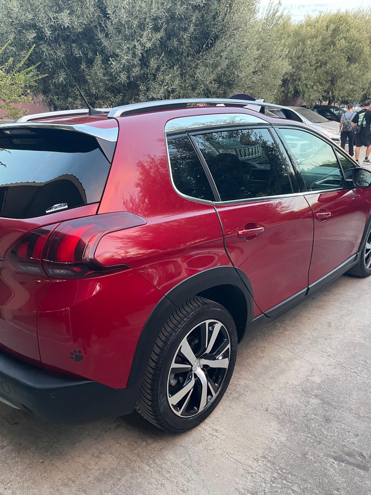 Peugeot 2008 BlueHDi 100 Black Matt