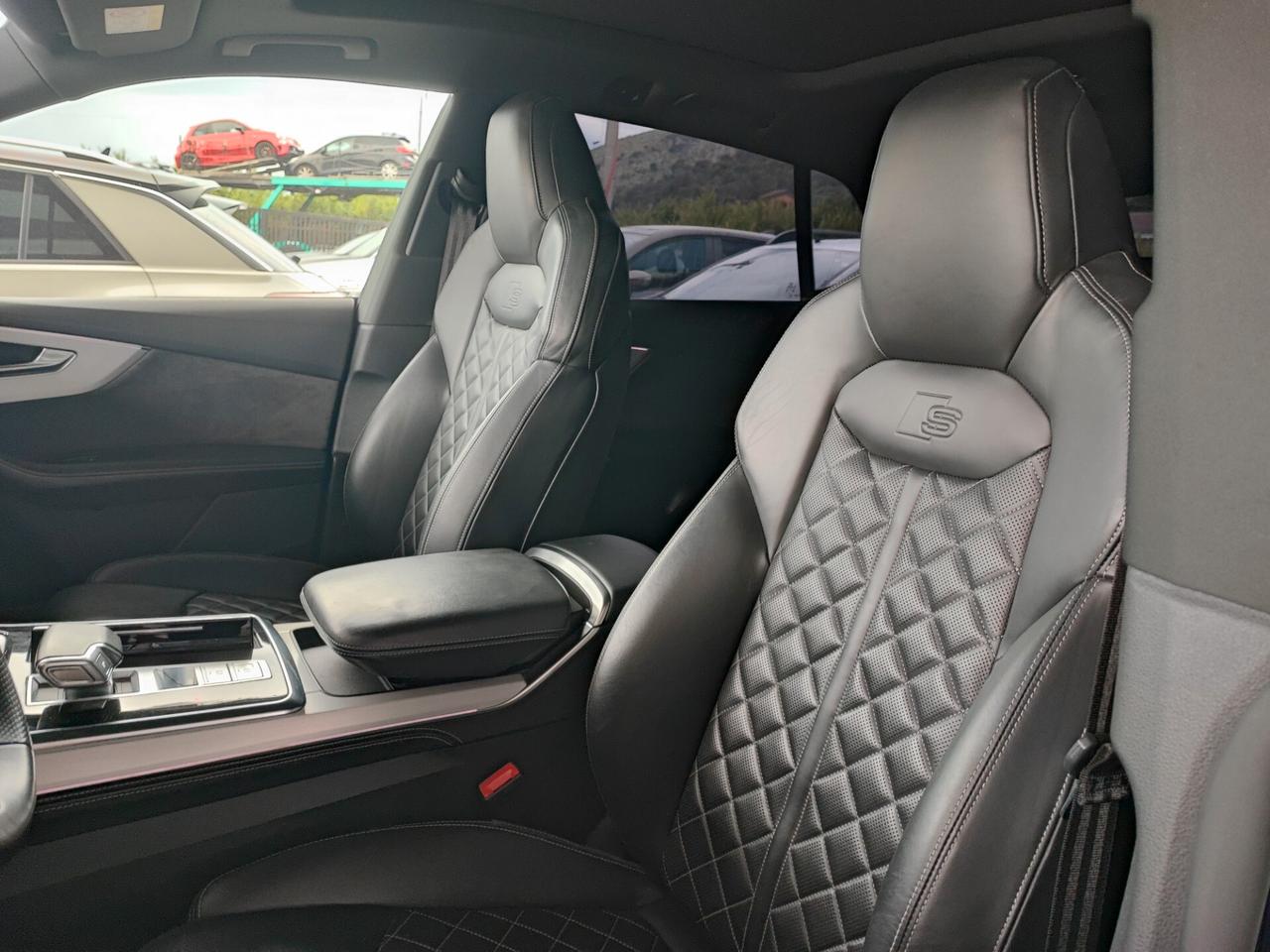 Audi Q8 55 TFSI quattro tiptronic Sline Plus
