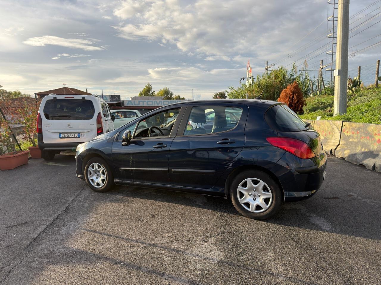 Peugeot 308 1.6 8V HDi 93CV 5p. Access