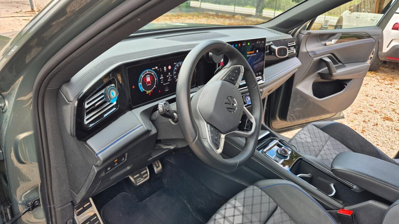 Volkswagen Tiguan 2.0 TDI 150 CV SCR DSG R-Line