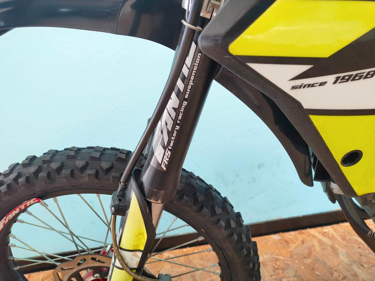 Fantic Motor XEF 125: divertente e potente