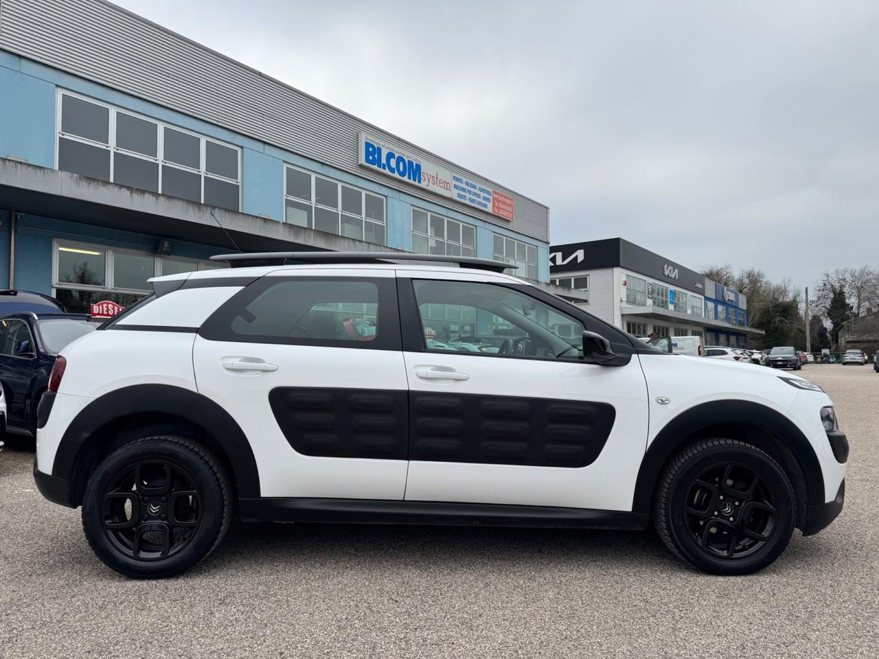 Citroen C4 Cactus BlueHDi 100 Feel NEOPATENTATI