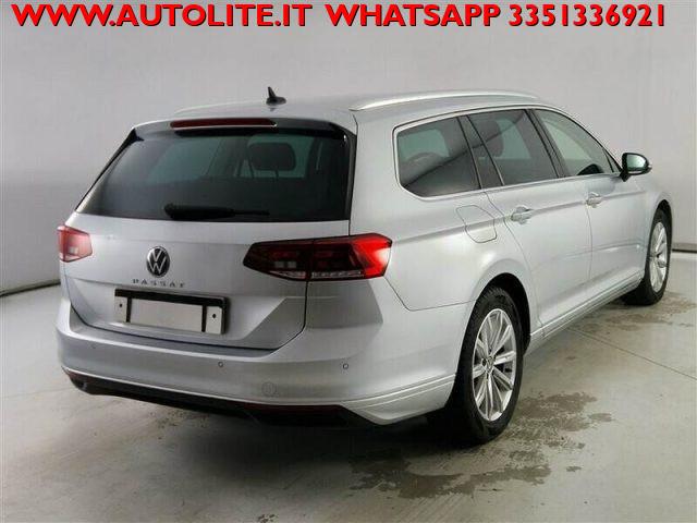 VOLKSWAGEN Passat Variant 2.0 TDI SCR EVO DSG GANCIO TRAINO ORIGINALE