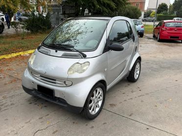Smart ForTwo 700 coupé pure (37 kW)