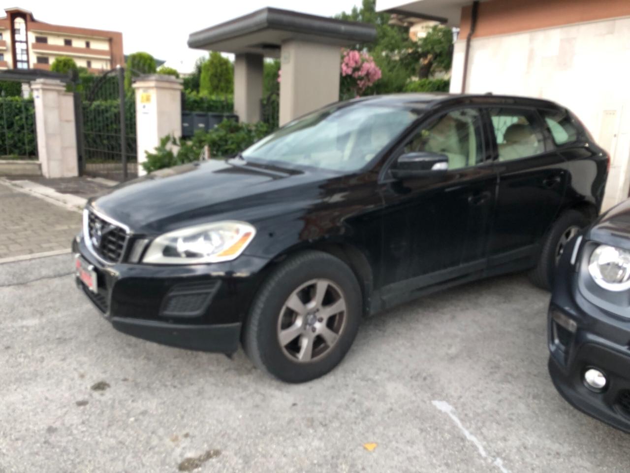 Volvo XC 60 XC60 D3 Kinetic