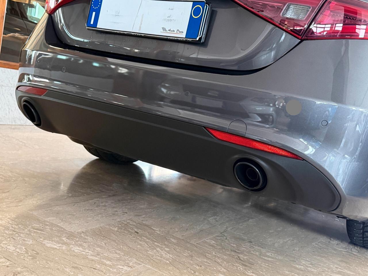 Alfa Romeo Giulia 2.2 TURBODIESEL 160 cv. AT8 SUPER BUSINESS