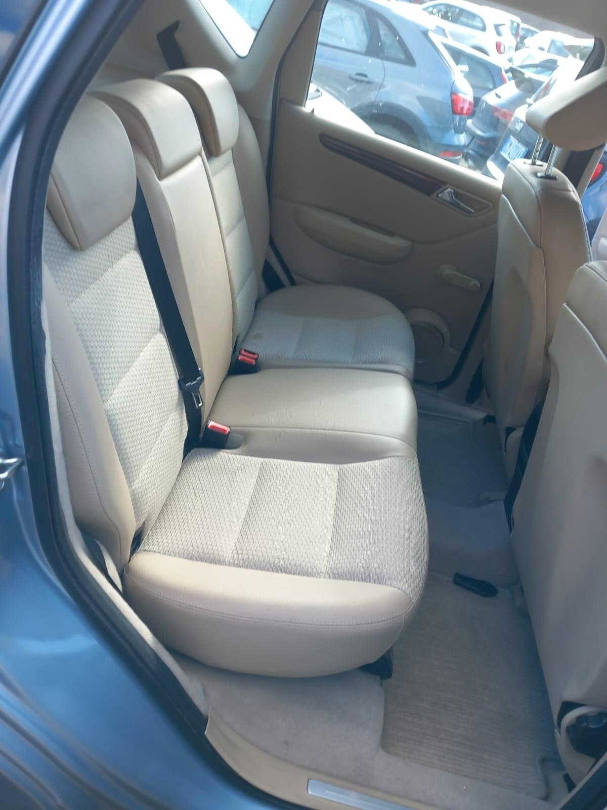 Mercedes-benz A 160 BlueEFFICIENCY Elegance