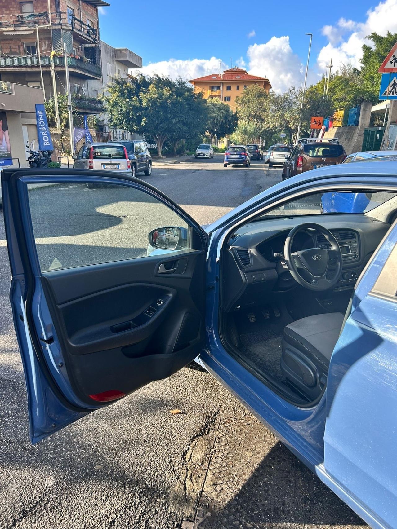 Hyundai i20 1.1 CRDi 12V 5 porte Classic