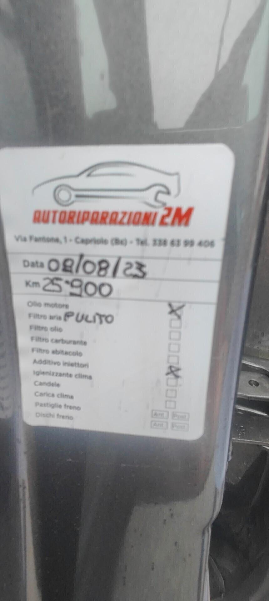 Peugeot 2008 BlueHDi 100 S&S Allure