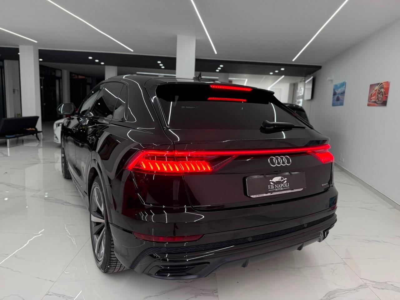Audi Q8 50 TDI 286 CV quattro Sline