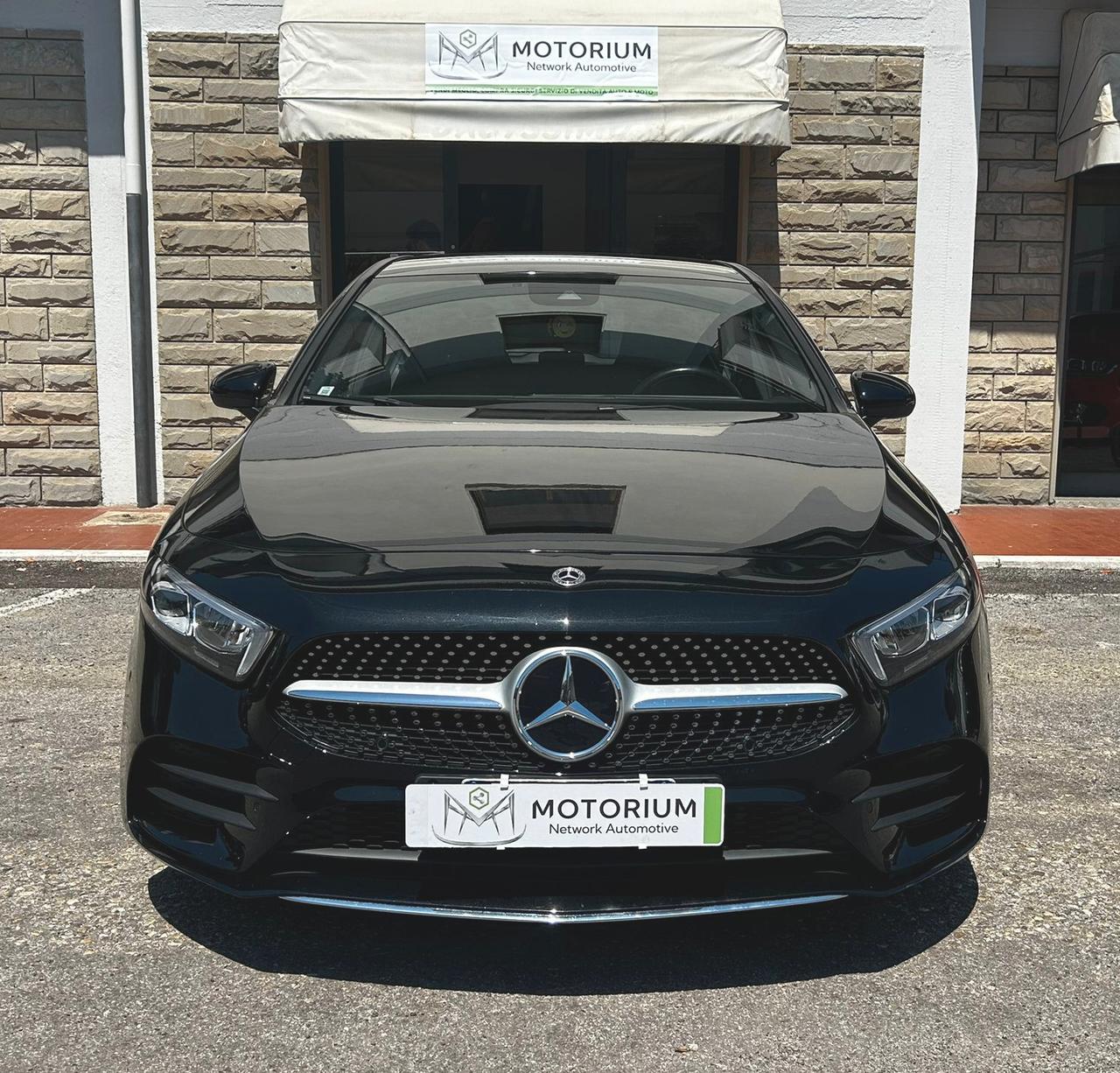 Mercedes-Benz A 180 Premium AMG