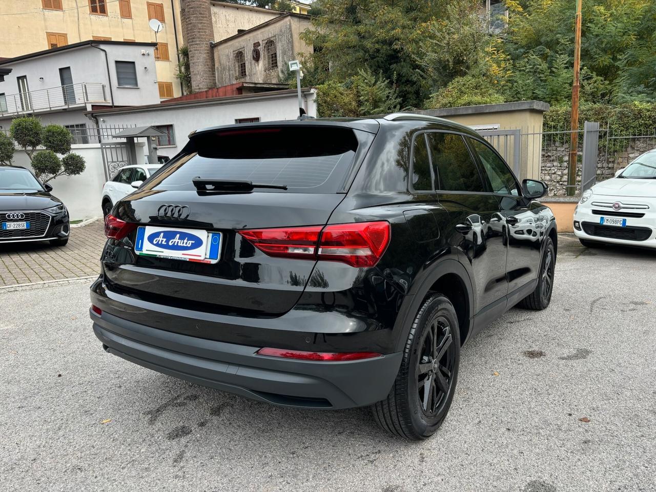 Audi Q3 35 TDI S tronic IDENTITY BLACK - S-LINE