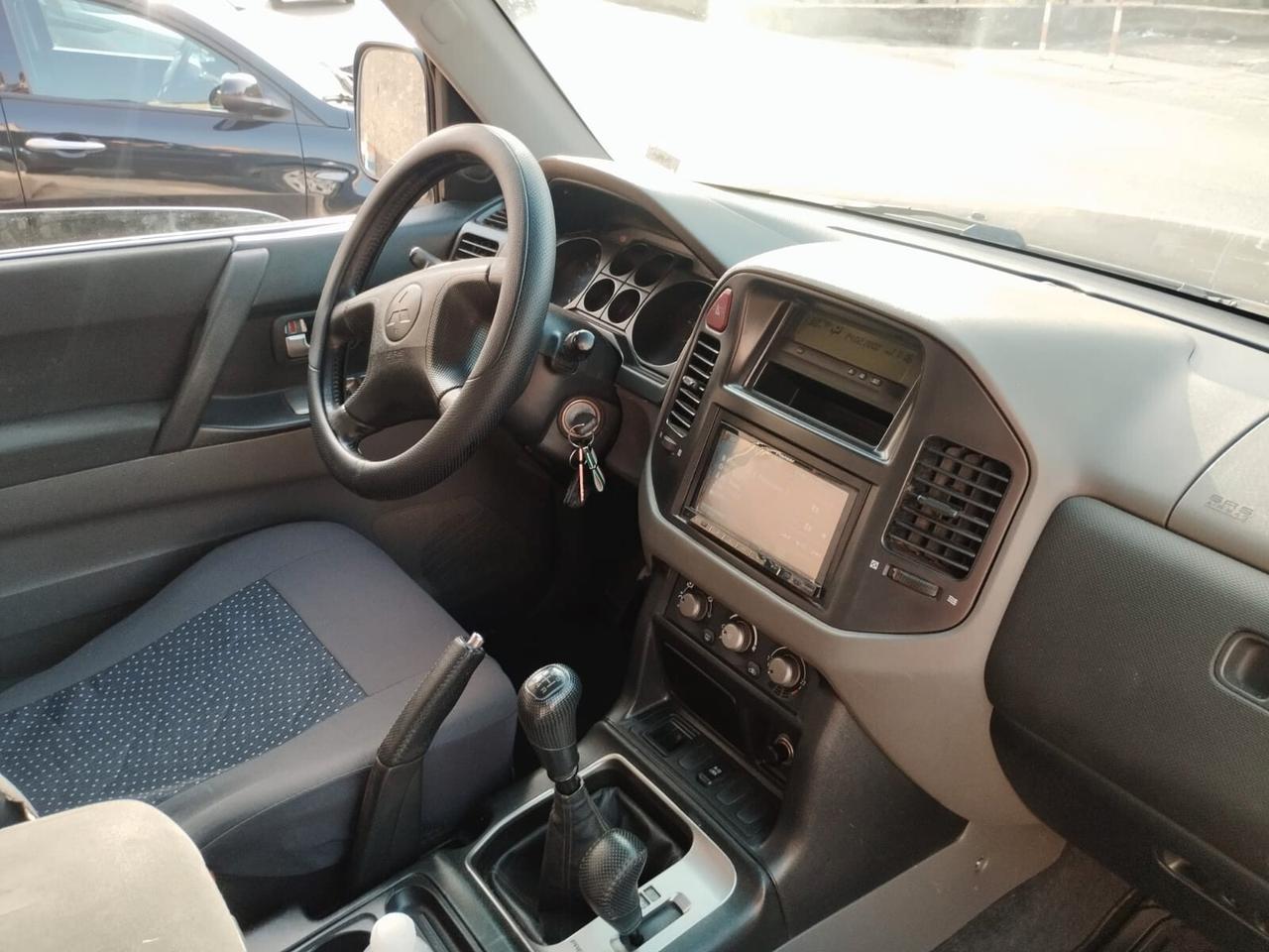 Mitsubishi Pajero 2.5 TDI 3p. GLX