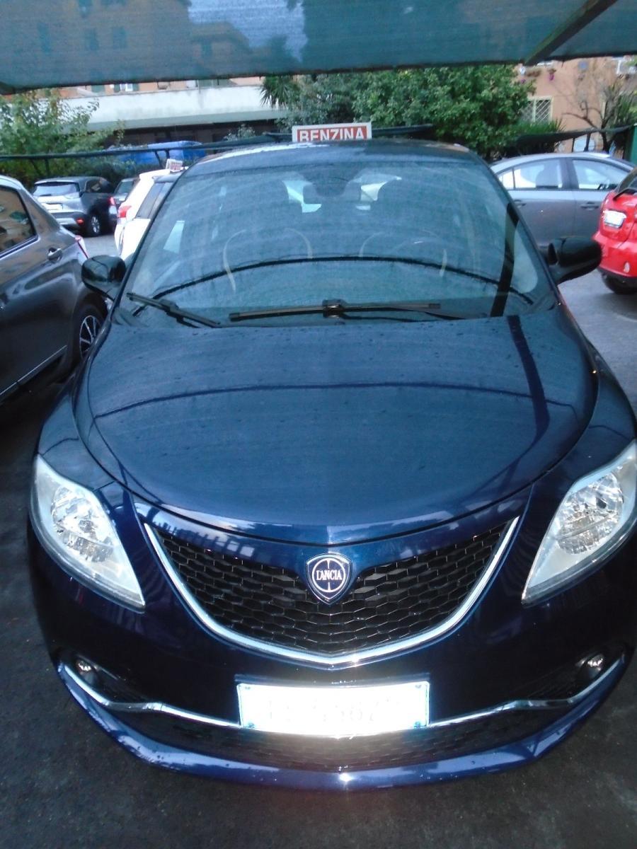 Ypsilon '16 E6 OPEN. EDITION 80000 KM OK NEOP.