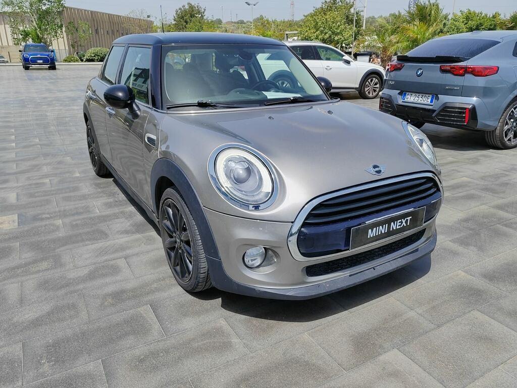 Mini Cooper D 1.5 D Cooper D Boost Auto