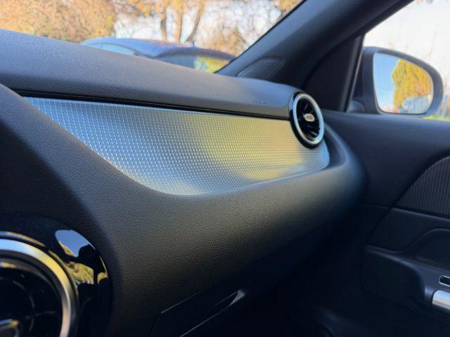 MERCEDES-BENZ GLA 180 136CV SPORT AUTOMATIC KM-49.000 TAGLAINDATI!