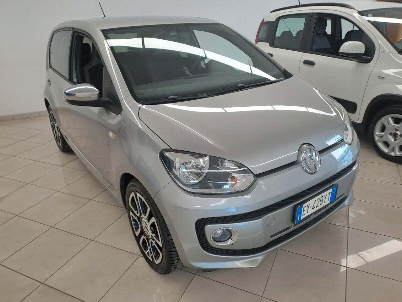 Volkswagen up! 1.0 75 CV 5p. high