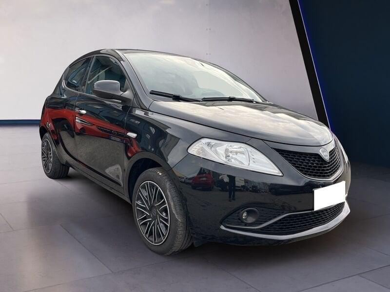 Lancia Ypsilon III 2015 1.2 Gold s&s 69cv my19