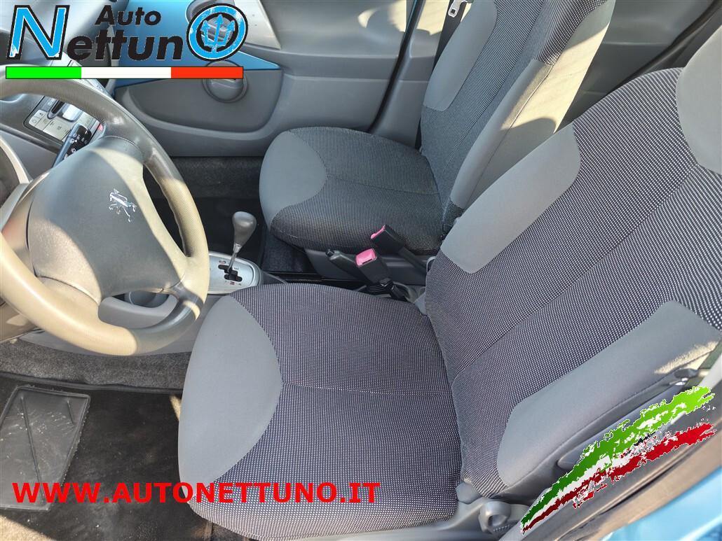 Peugeot 107 1.0 68CV 5p. Sweet Years 2Tronic Automatica