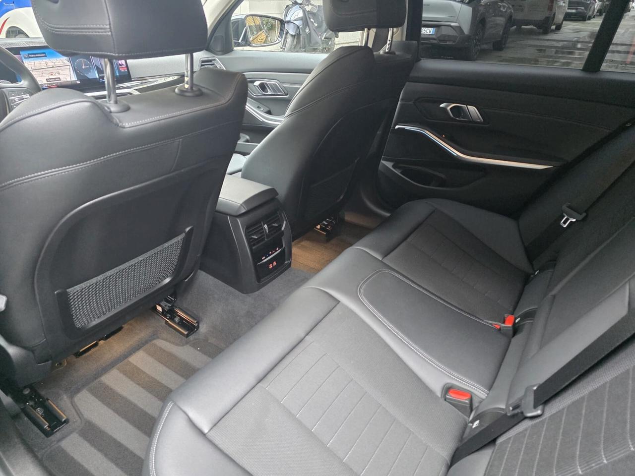 Bmw 320 330e xDrive Touring