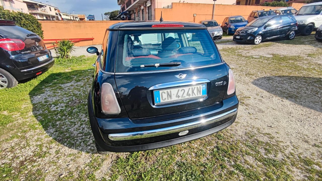 Mini One 1.4 TDI 75 CV