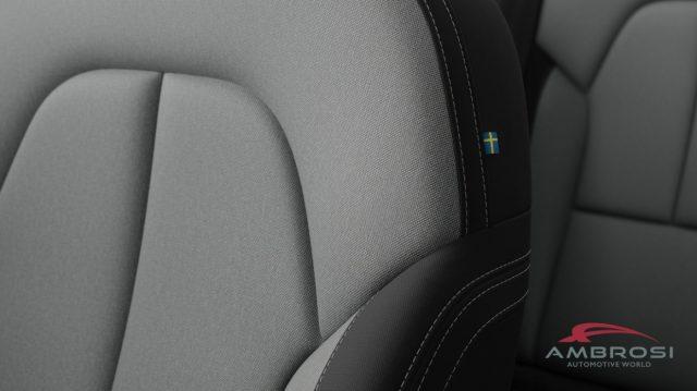 VOLVO XC40 B3 Mild hybrid Benzina Plus Dark