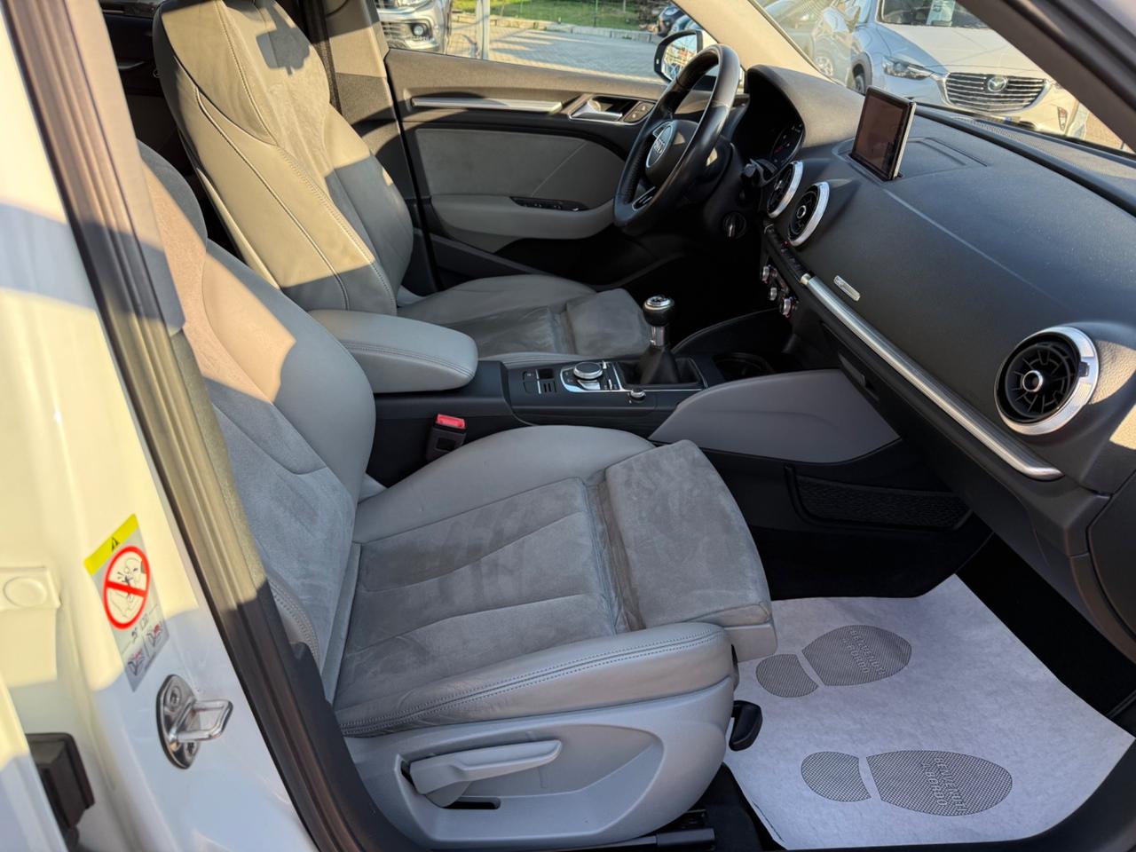 Audi A3 SPB 30 TDI Sport TETTO APRIBILE