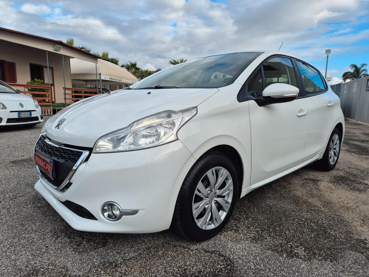 Peugeot 208 1.2 82 CV ALLURE NUOVA FULL 2014