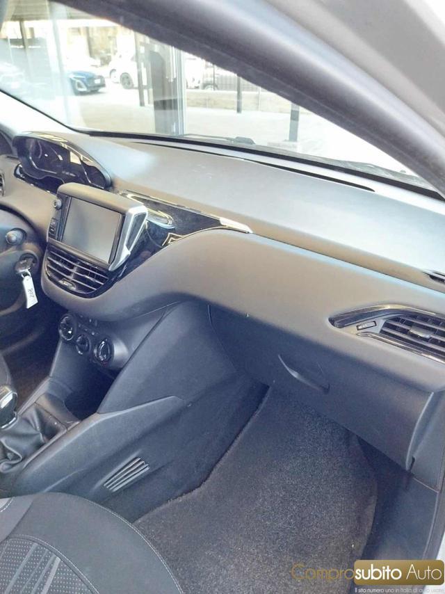 PEUGEOT 208 1.4 8V HDi 68CV 5p. Business