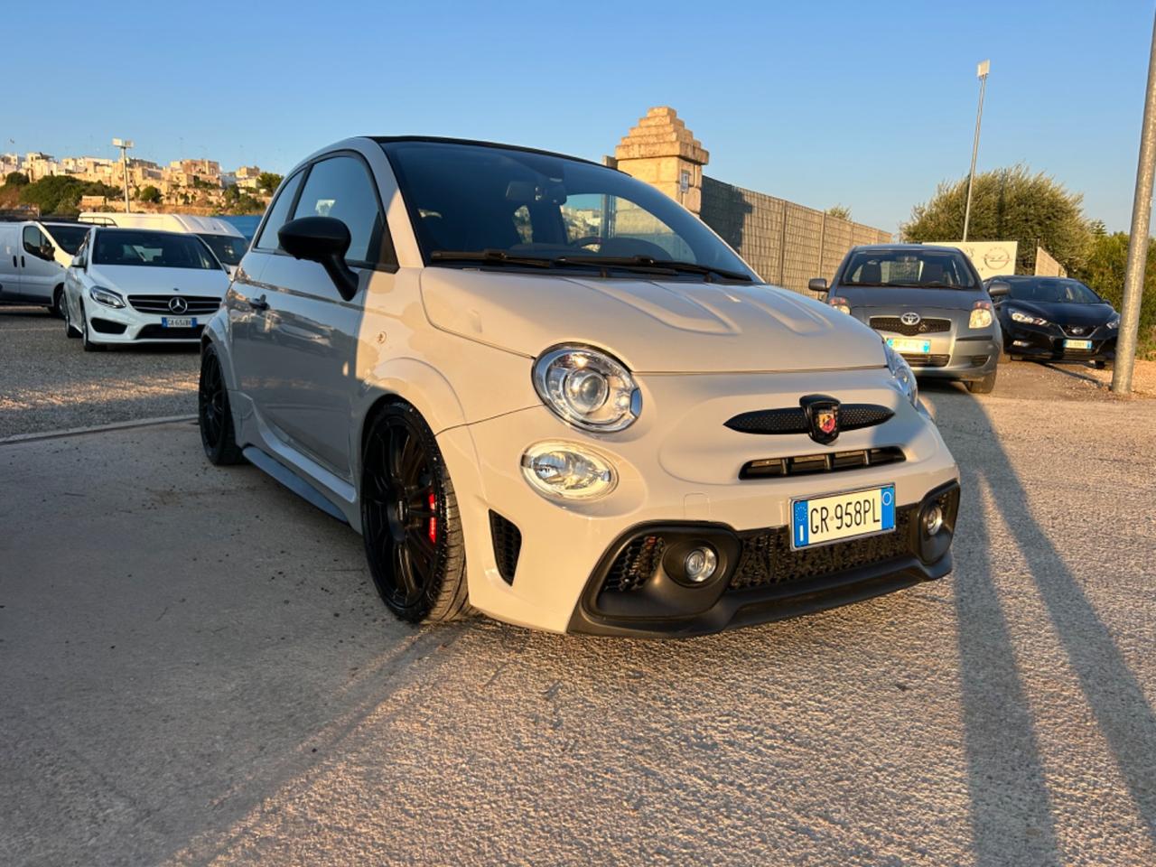 Abarth 595 1.4 Turbo T-Jet 320CV Competizione