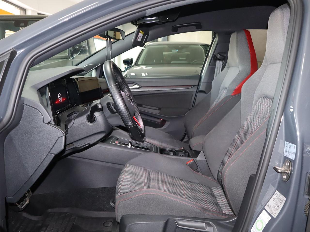 Volkswagen Golf GTI Ultimate 2.0 TSI GTI #10385