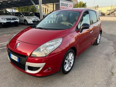 Renault Scénic X-Mod 1.5 dCi Luxe Unipro 2011