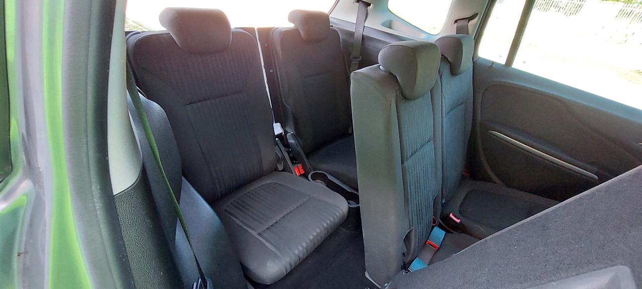 ZAFIRA 7 POSTI 1,6 METANO DI SERIE 150 CV TURBO, INNOVATION TELEFONO LEGA SENSORI FULL FULL