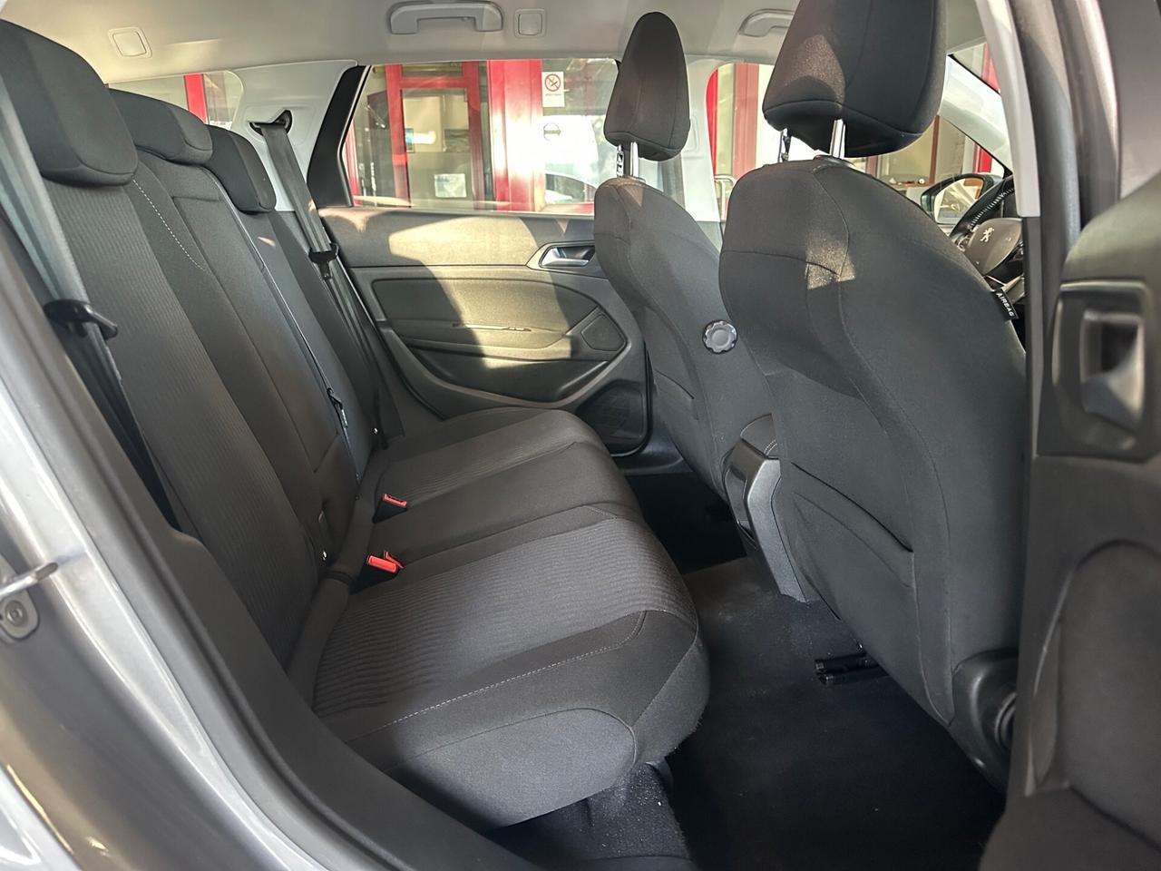 Peugeot 308 BlueHDi 120 S&S SW Business