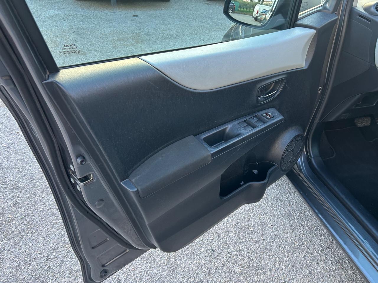 Toyota Yaris 1.5 Hybrid 5 porte