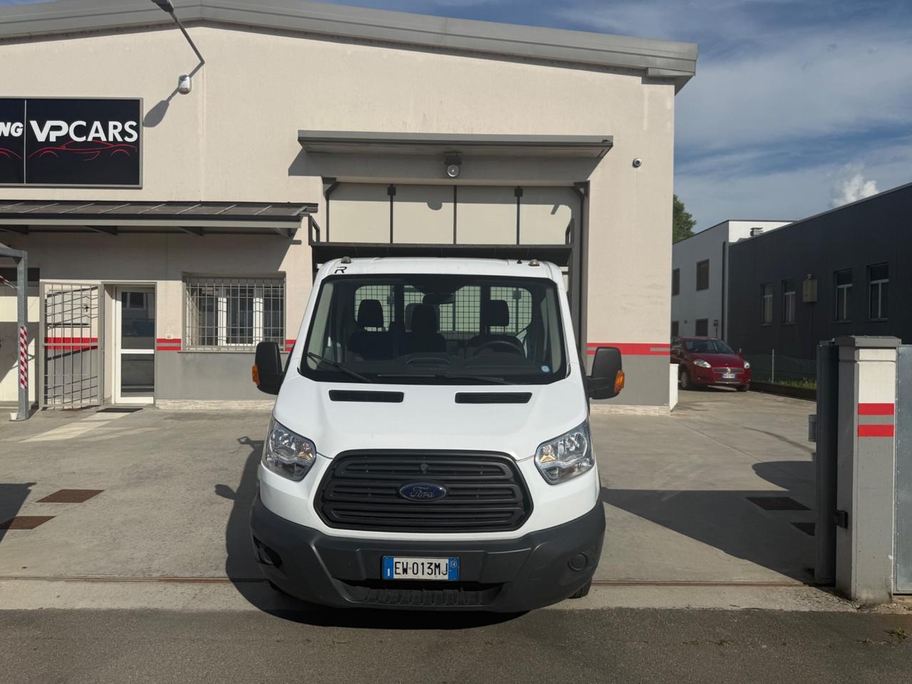 Ford Transit 350 2.2TDCi 125 PL Cabinato Entryq