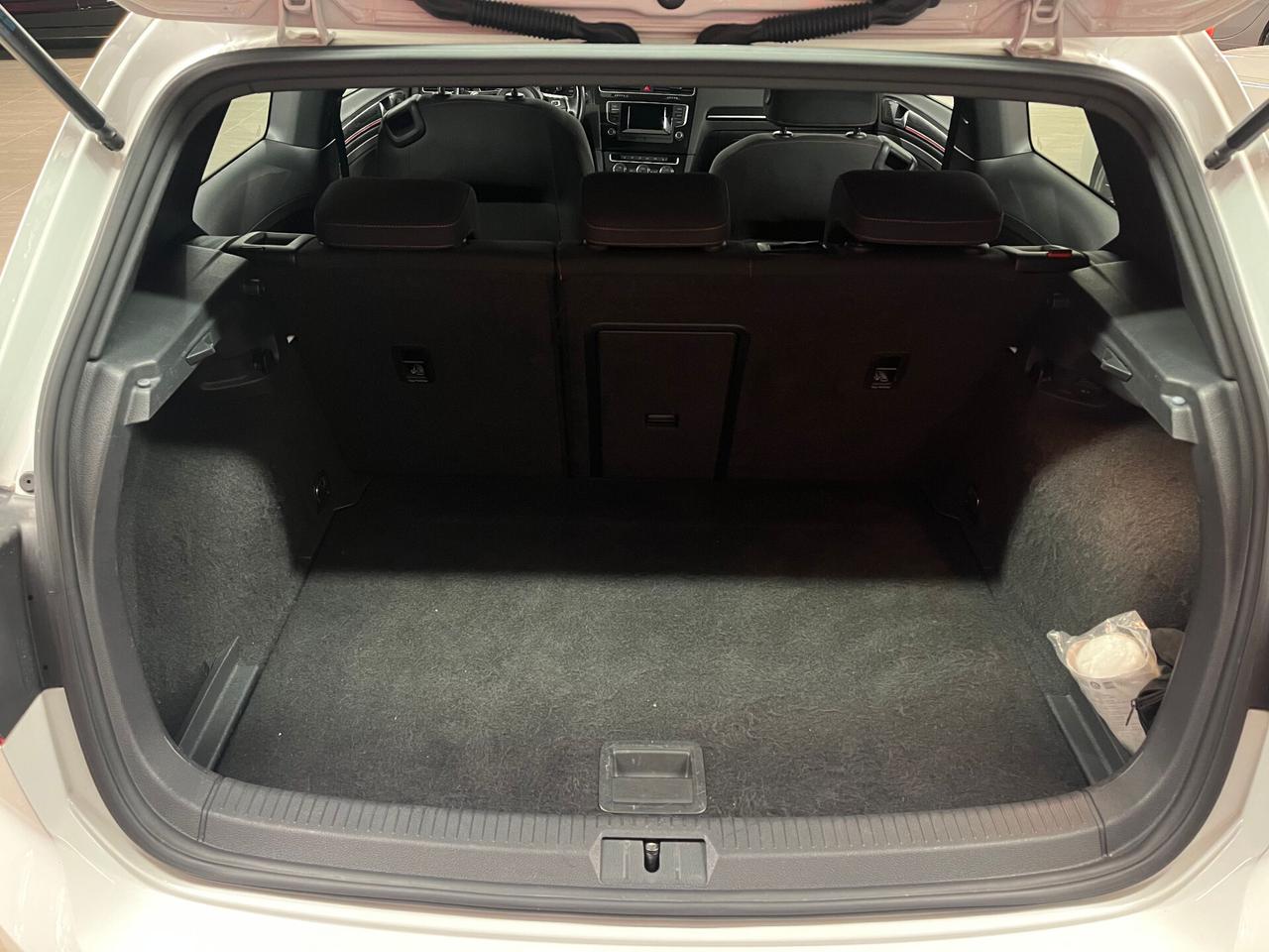 VW Golf VII GTI 2.0 TSI Performance 230 CV Euro 6