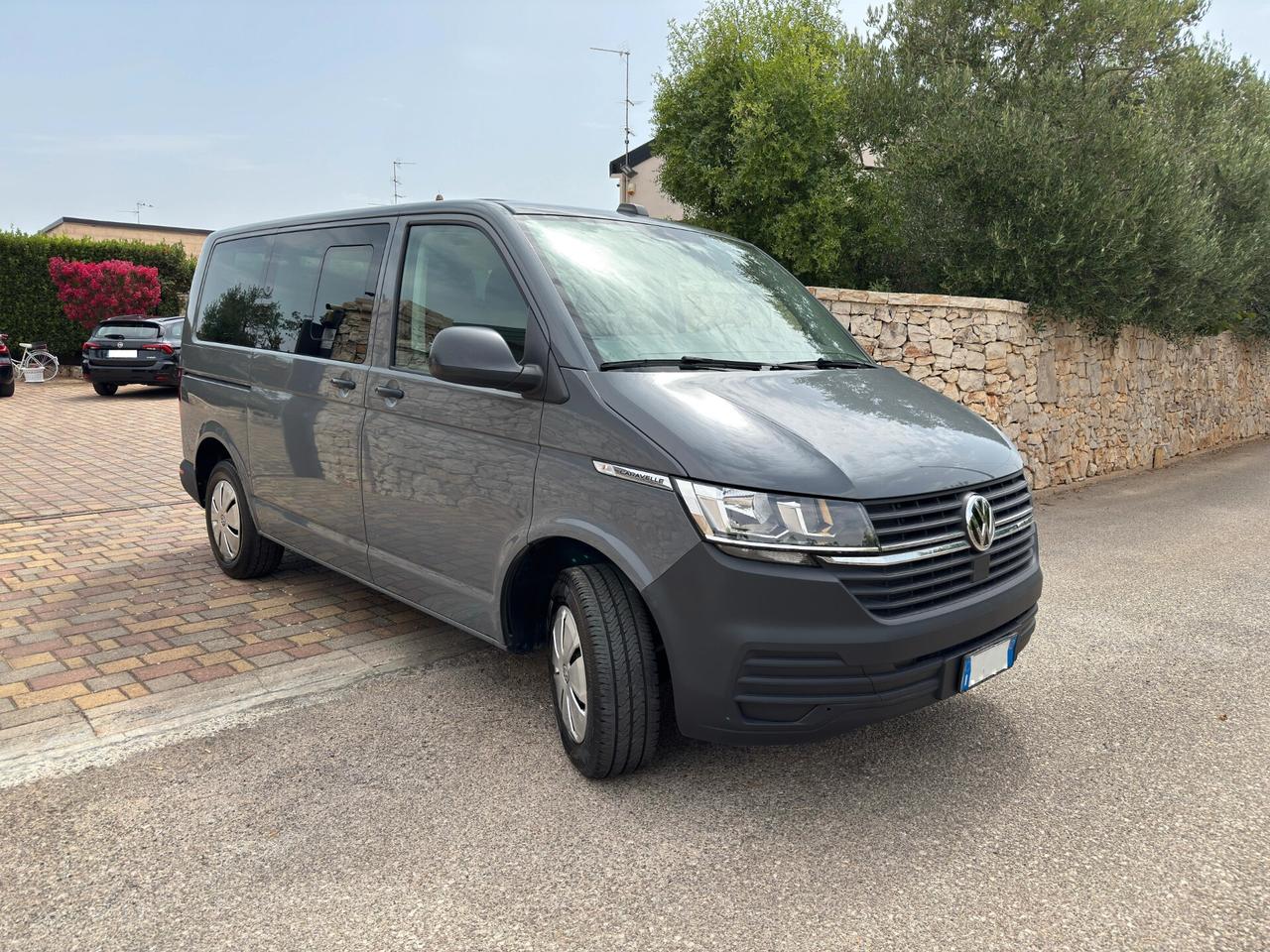 Volkswagen Caravelle 2.0 TDI 110 cv Trendline 9 posti