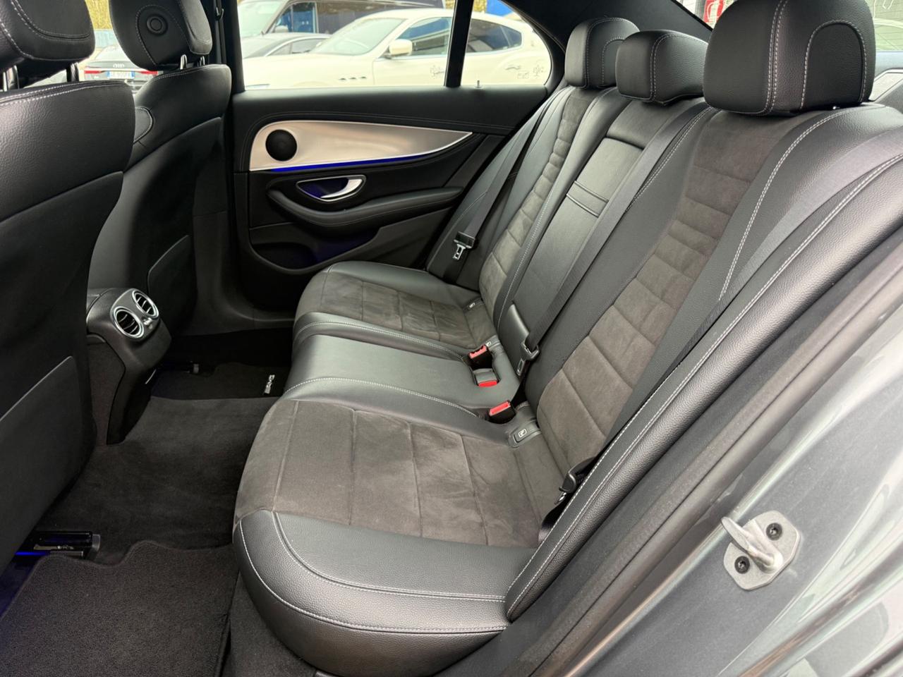 Mercedes-benz E 220 d 4Matic Auto Premium Plus