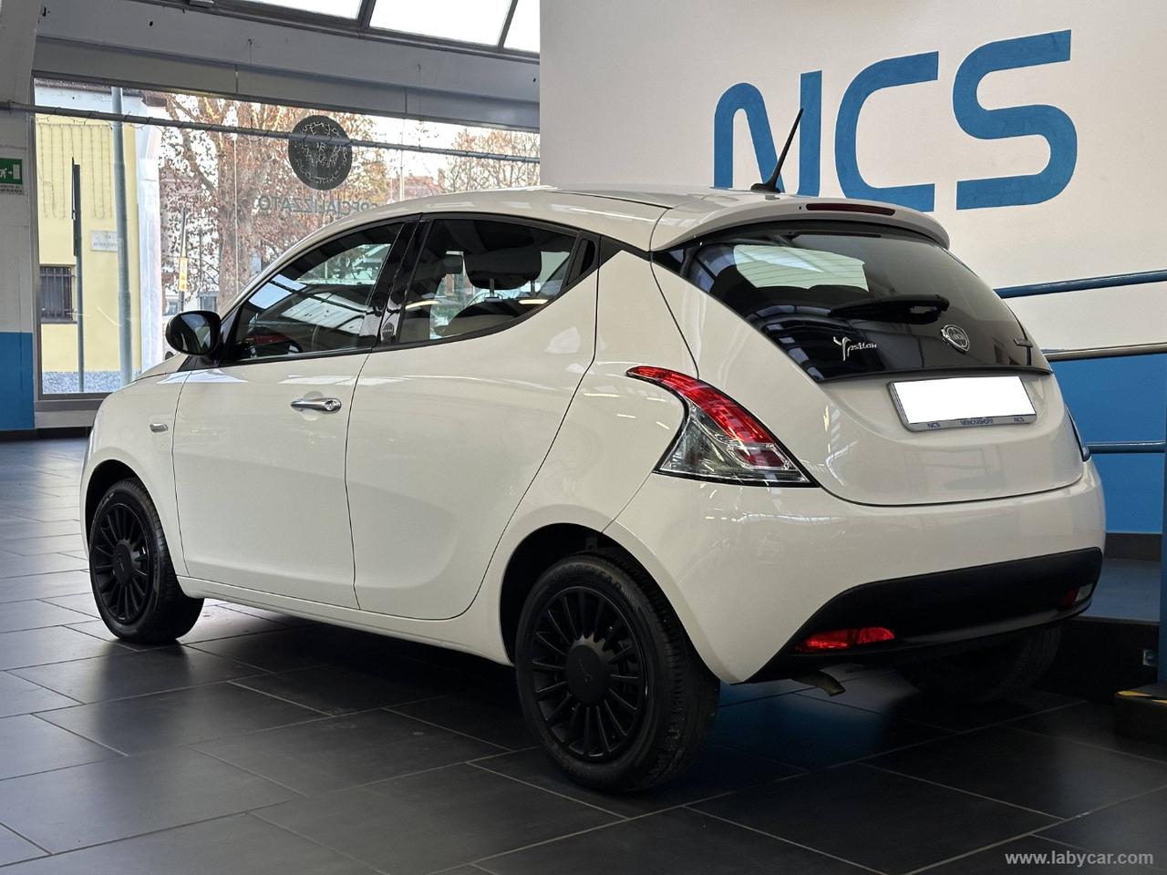 LANCIA Ypsilon 1.0 FireFly 5pS&S Hyb. Eco Silv.