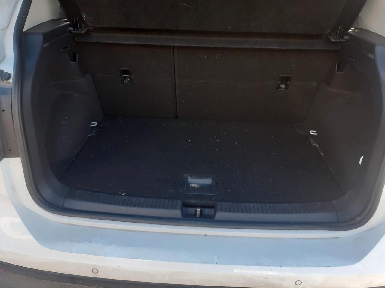 Volkswagen T-Cross 1.6 TDI DSG - 2020