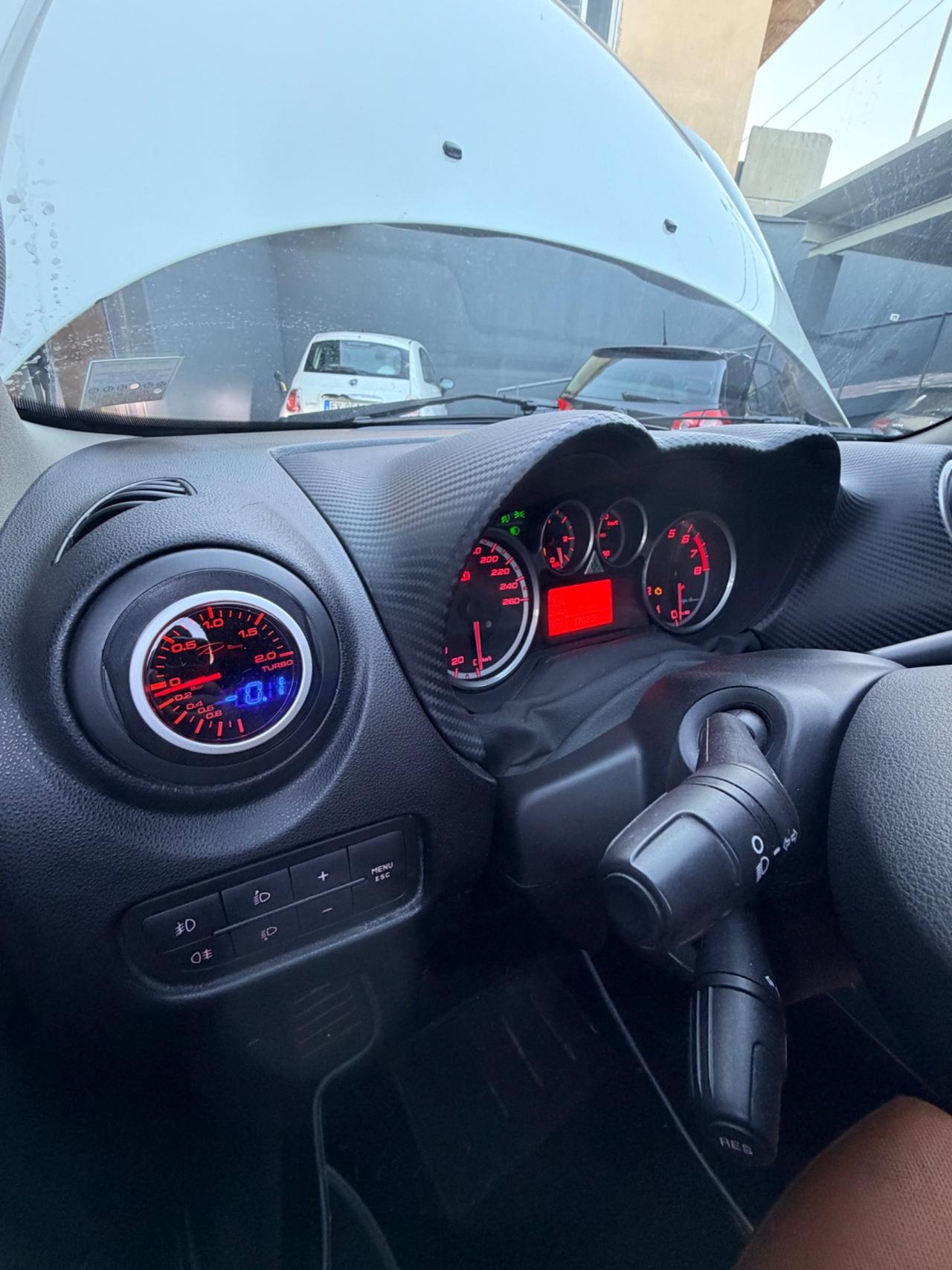 Alfa Romeo MiTo 1.4 T 155 CV Distinctive Premium Pack