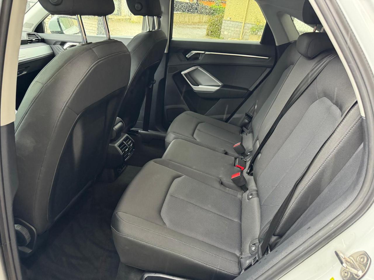 Audi Q3 SPB 45 TFSI e S tronic Business Plus