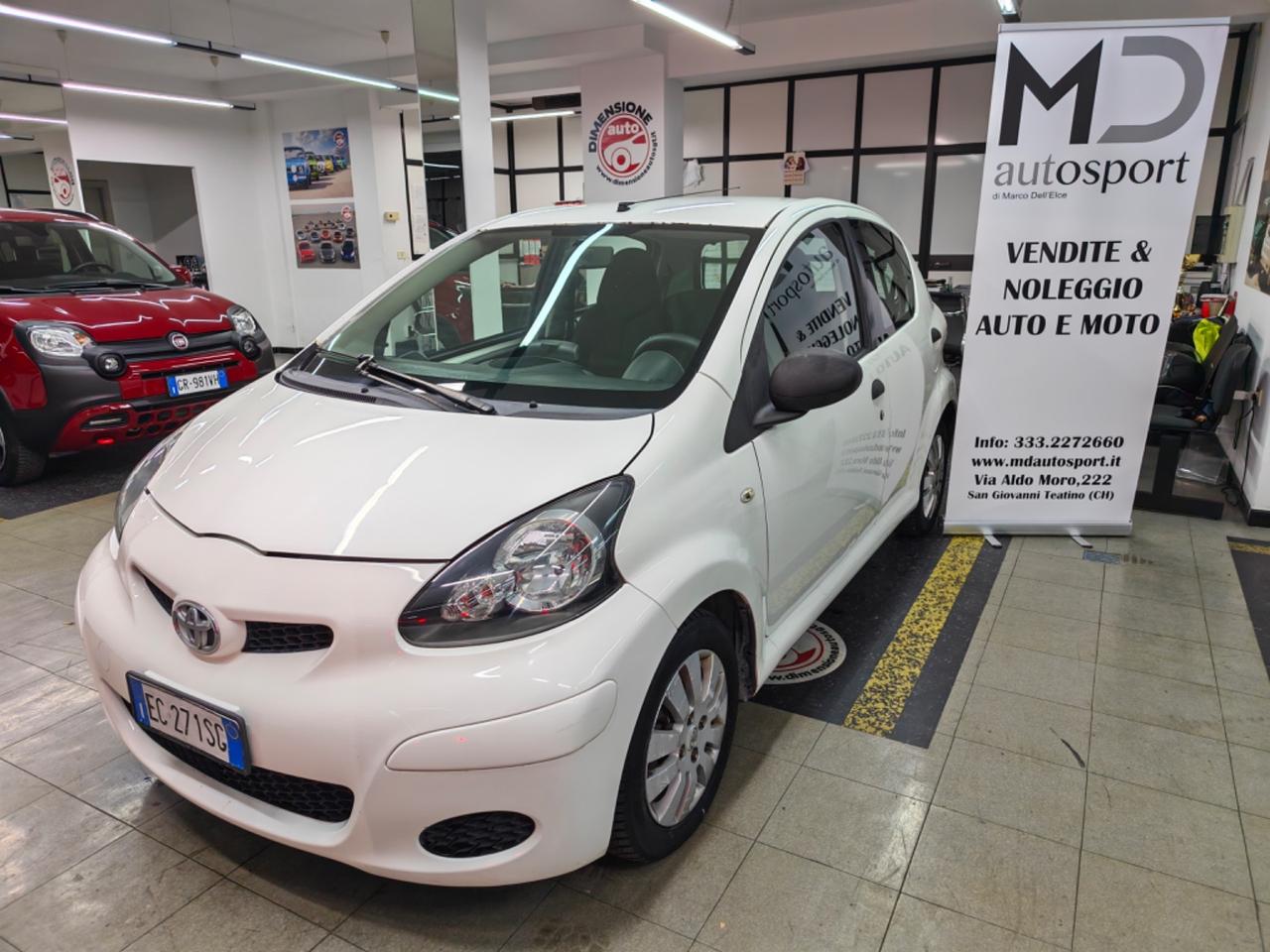 Toyota Aygo 1.0 12V VVT-i 5 porte Sol Connect